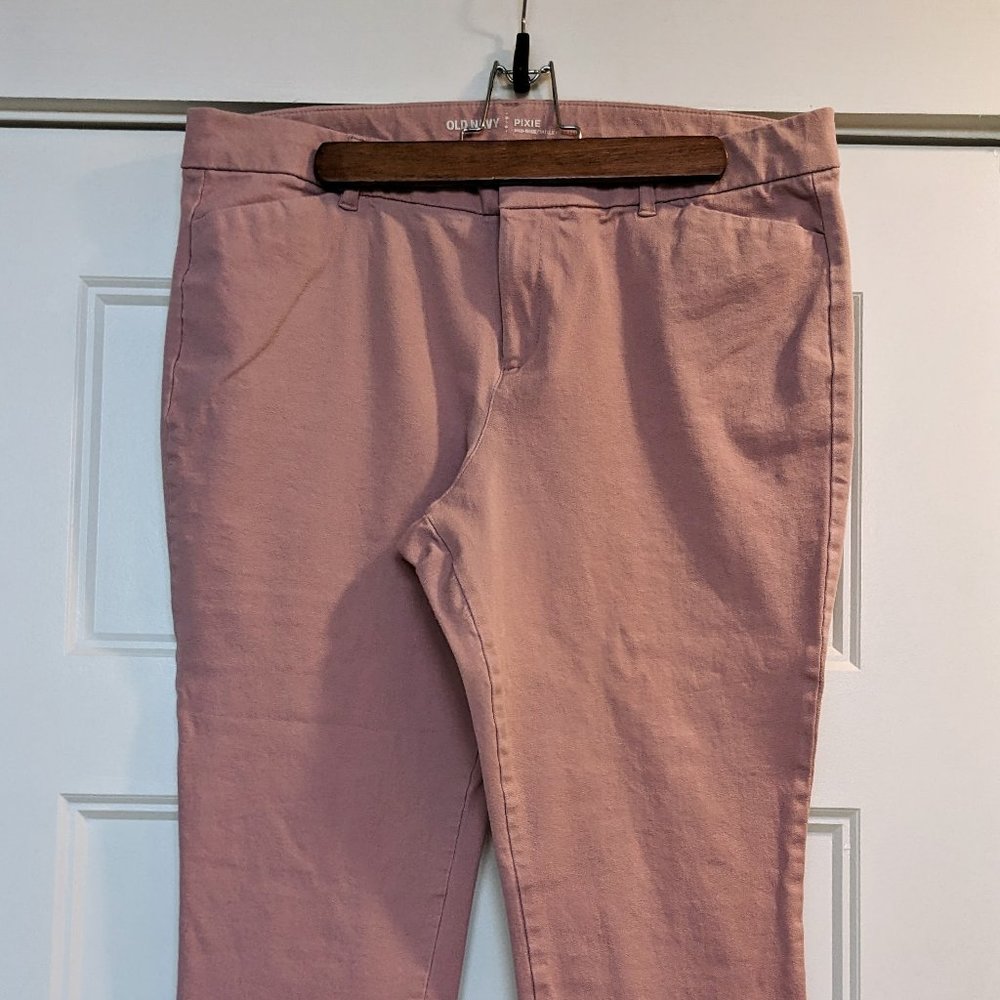 Old Navy Mid-Rise Pixie Ankle Pants for Women